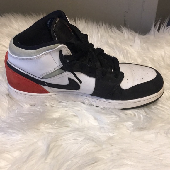 Jordan 1 mid Se union black toe - Picture 3 of 5